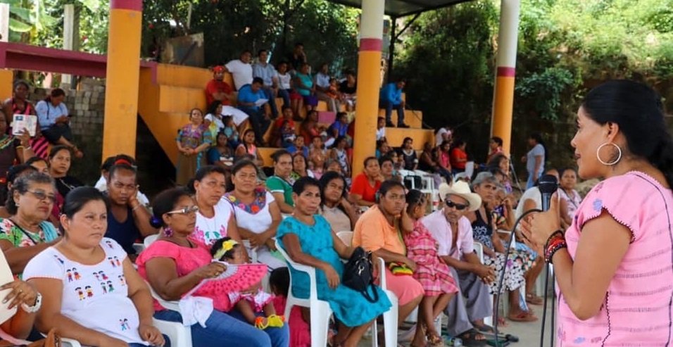 Entrega Gobierno de Oaxaca apoyos en la Costa, a través de programas de la Sepia