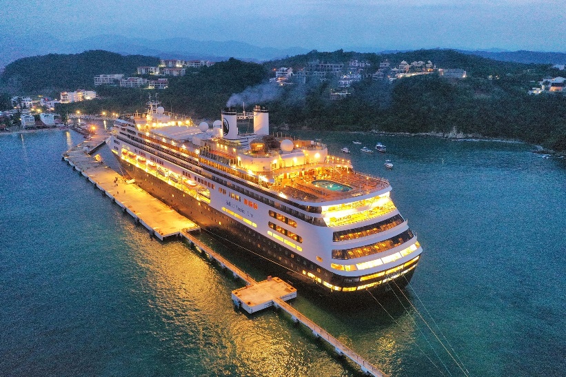 Recibe hermosos cruceros el Muelle de Santa Cruz Huatulco