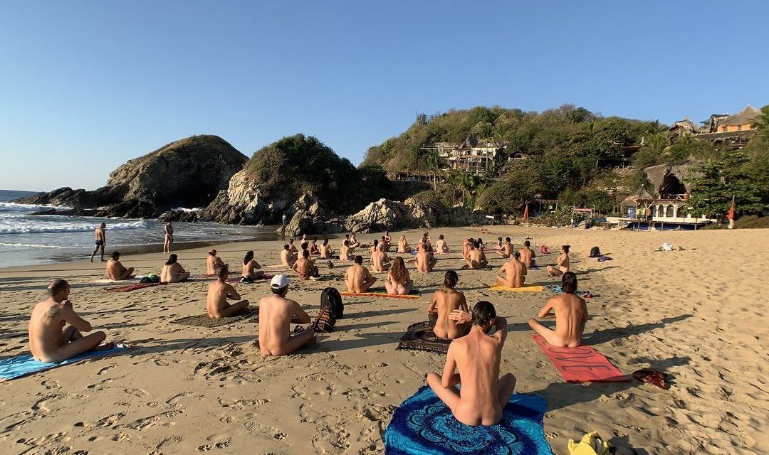 Llega la quinta edición del Festival Nudista en Zipolite