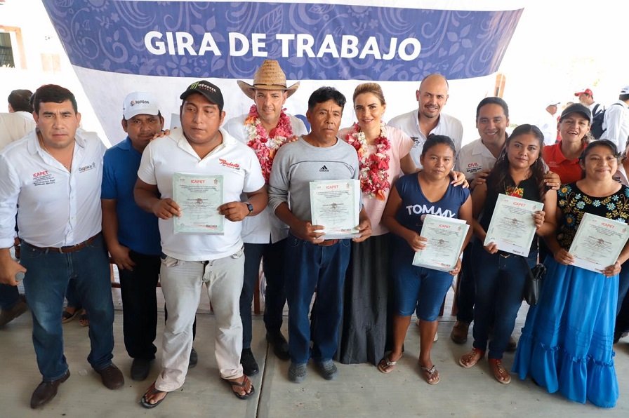 Refrenda Alejandro Murat compromiso para restablecer la paz y la armonía entre los pueblos del Istmo