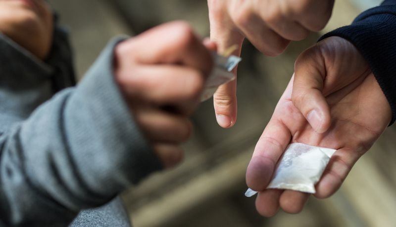 Detiene Policía Estatal a cuatro personas presuntamente vinculadas a la venta de drogas en Loma Bonita: SSPO