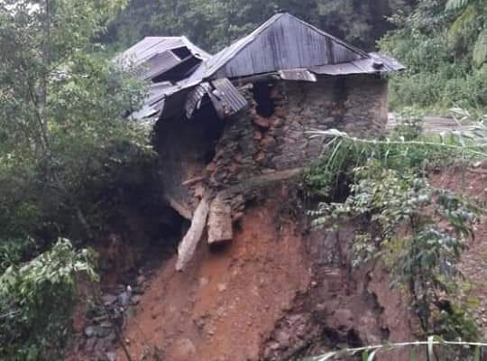 Por deslizamiento de ladera declaran en emergencia a ocho municipios en Oaxaca: CEPCO