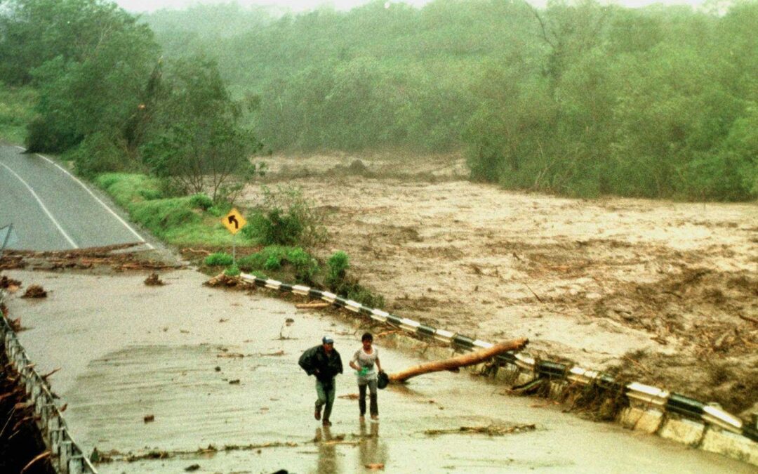 A 23 AÑOS DEL HURACAN PAULINA