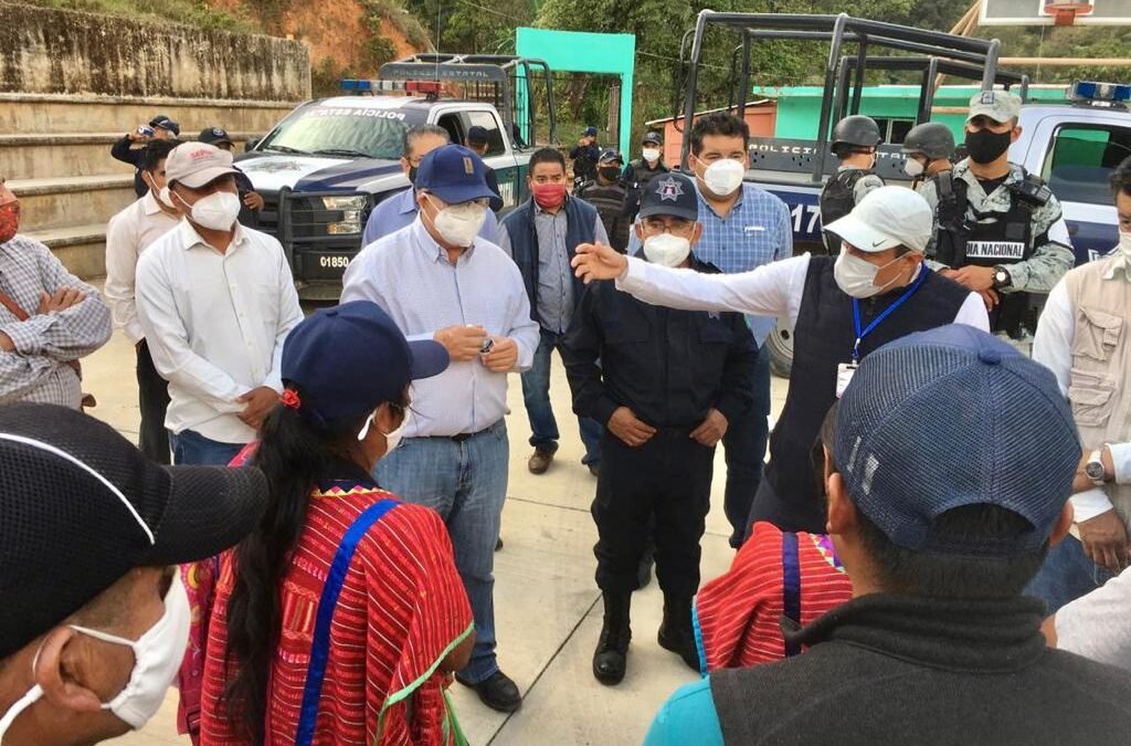 Segego convoca a las organizaciones sociales de la región Triqui a construir la paz