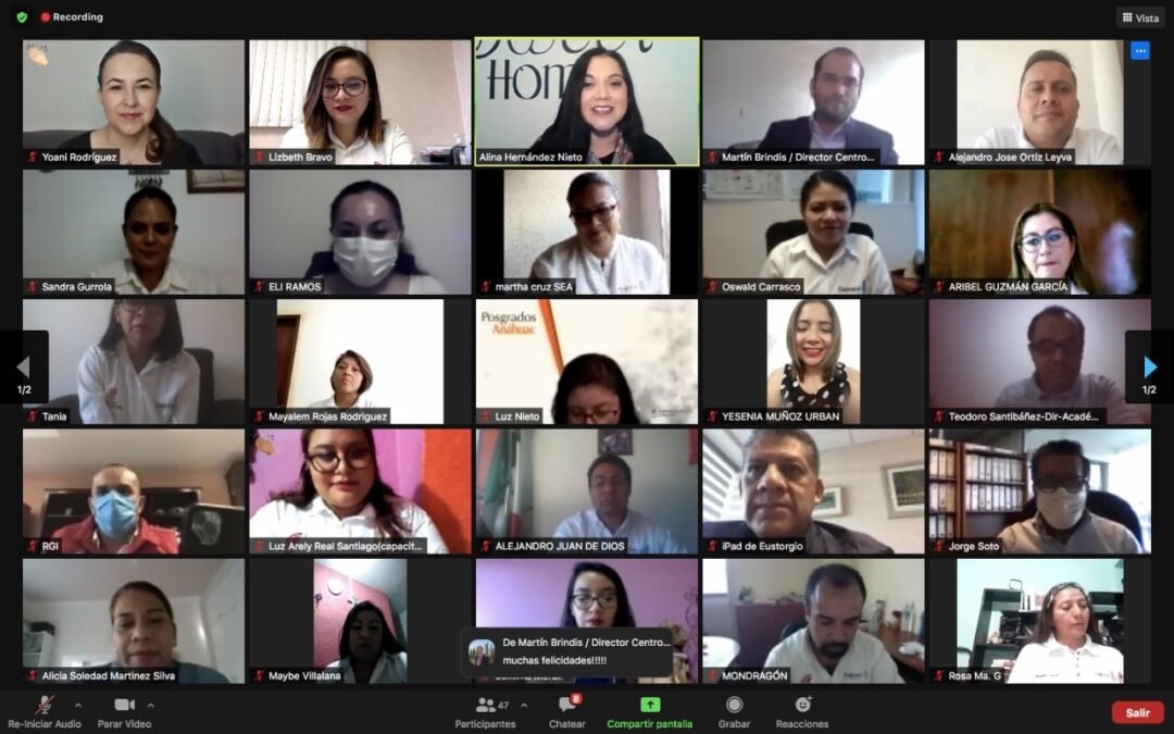 Cobao capacita a su personal directivo