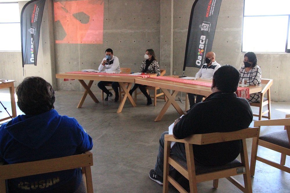 Fiscalía General imparte cursos a personal de la SEMAR