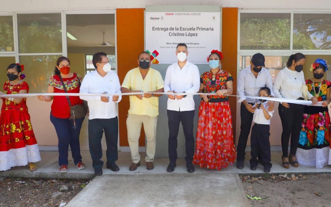 Entrega AMH obras de reconstrucción en la región del Istmo,