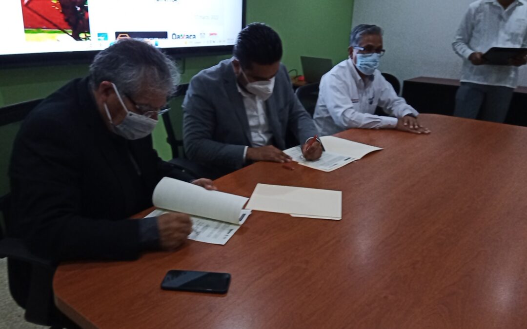 Sinfra y la Facultad de Arquitectura de la UABJO firman convenio de colaboración