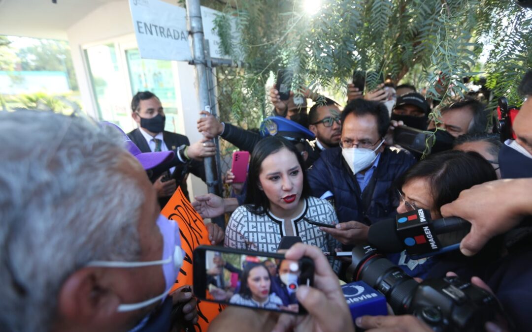 Vinculan a proceso a Sandra Cuevas