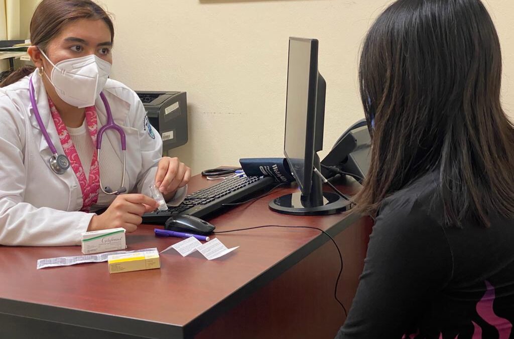 Embarazo adolescente incrementa el riesgo de complicaciones en mujeres: SSO