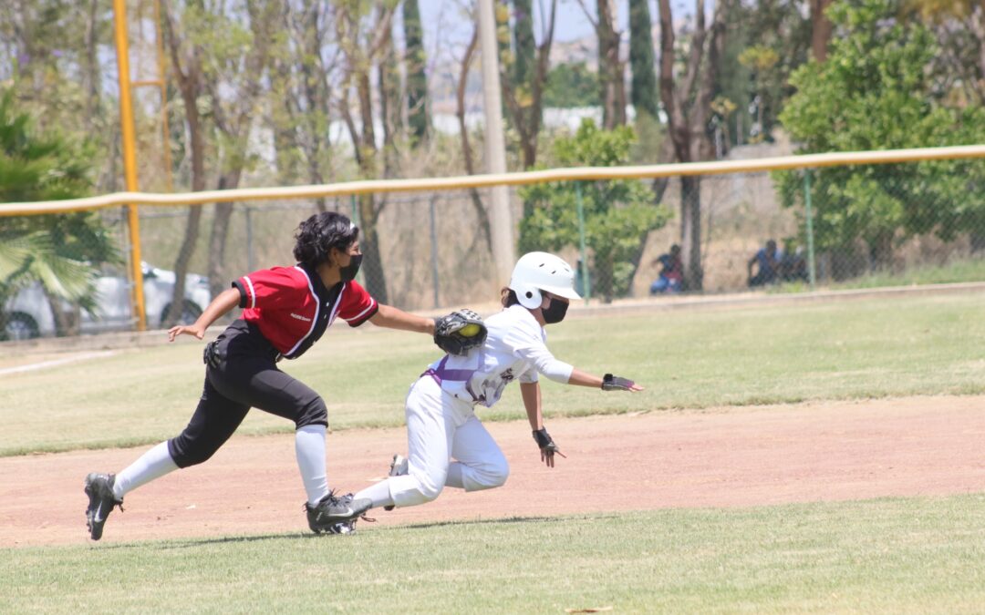 La selección oaxaqueña de softbol consigue su boleto  a los Nacionales 2022