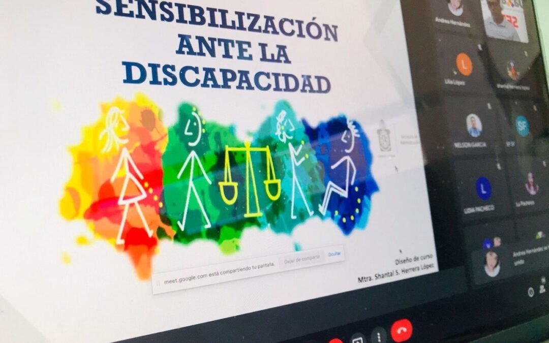 Fortalece Secretaría de Administración políticas  de sensibilización ante la discapacidad