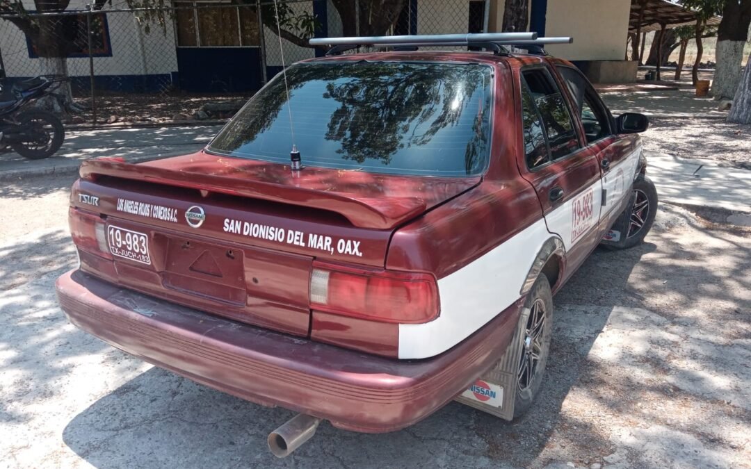 EN LA REGIÓN DEL ISTMO, ASEGURA POLICÍA ESTATAL TAXI CON REPORTE DE ROBO