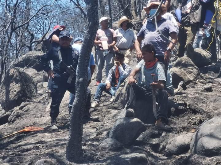 Confirman 4 pobladores muertos en incendio forestal