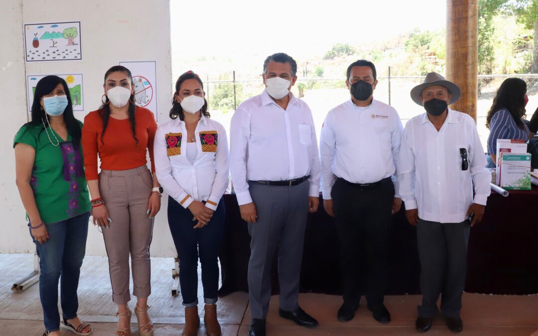 Conmemoran IEEPO, SEP, Semarnat y estudiantes de  Telesecundaria el Día Internacional de la Madre Tierra