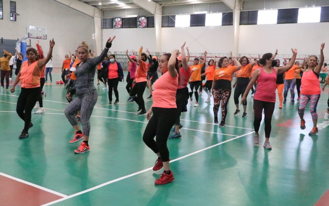 Con una clase especial de baile Fitness, conmemora Incude el “Día Naranja” 