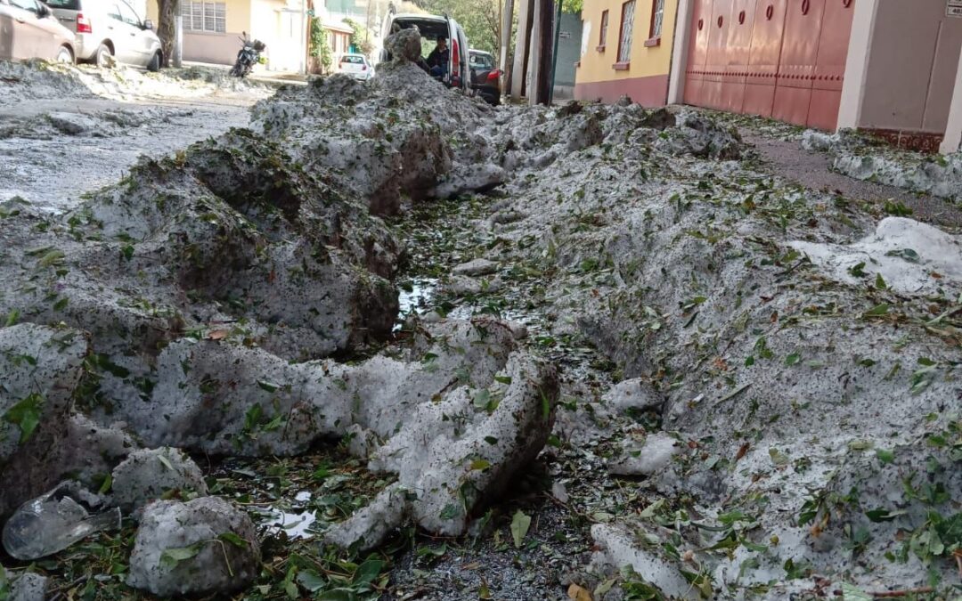Continúan los trabajos de limpieza para retirar toneladas de hielo en diferentes zonas de CMX