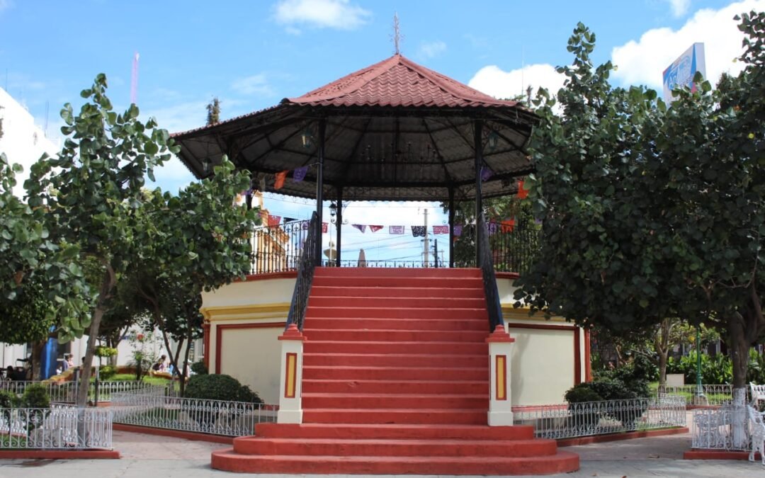 Miahuatlán de Porfirio Díaz y la Líder en Emprendimiento Lizandra Ruíz Reyes