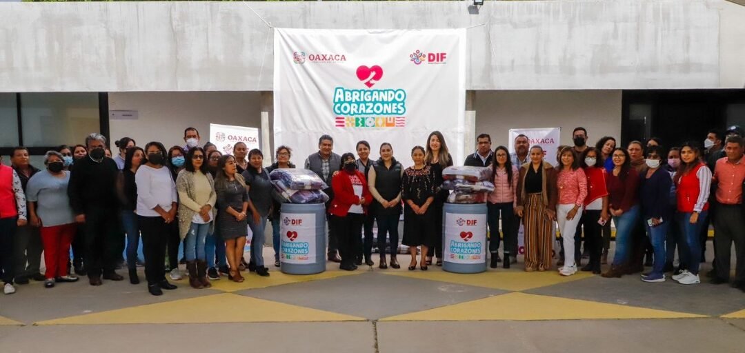 Agradece Irma Bolaños positiva respuesta a la campaña “Abrigando Corazones”