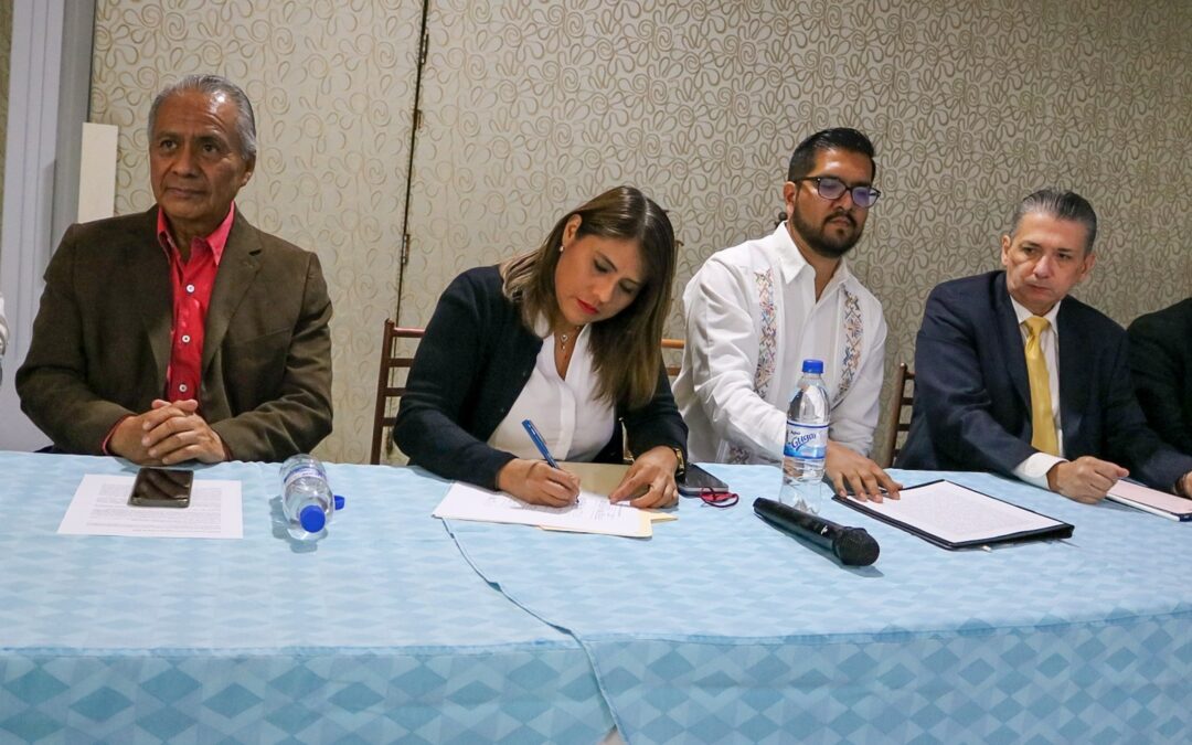 Firman UTVCO y CANISOFT convenio para el respaldo profesional  de escolares