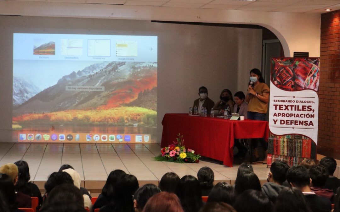 Disertan estudiantes sobre la necesidad de preservar  y proteger las manifestaciones culturales de Oaxaca