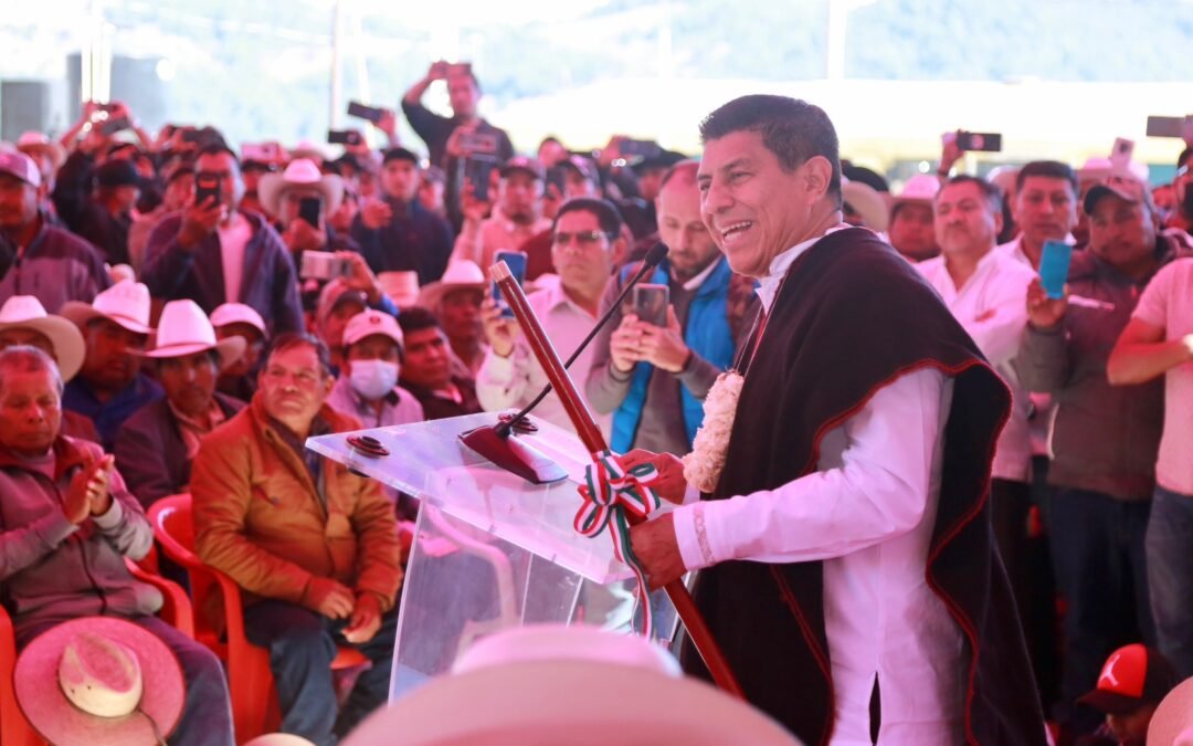 Anuncia Gobierno de Oaxaca inversión de mil millones de pesos para pavimentar caminos a 40 agencias municipales este año