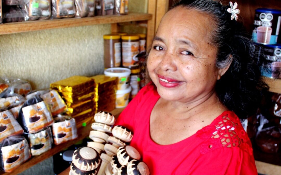 Es Victoria Serrano Acevedo, una mujer emprendedora en Huatulco, de un gran corazón.