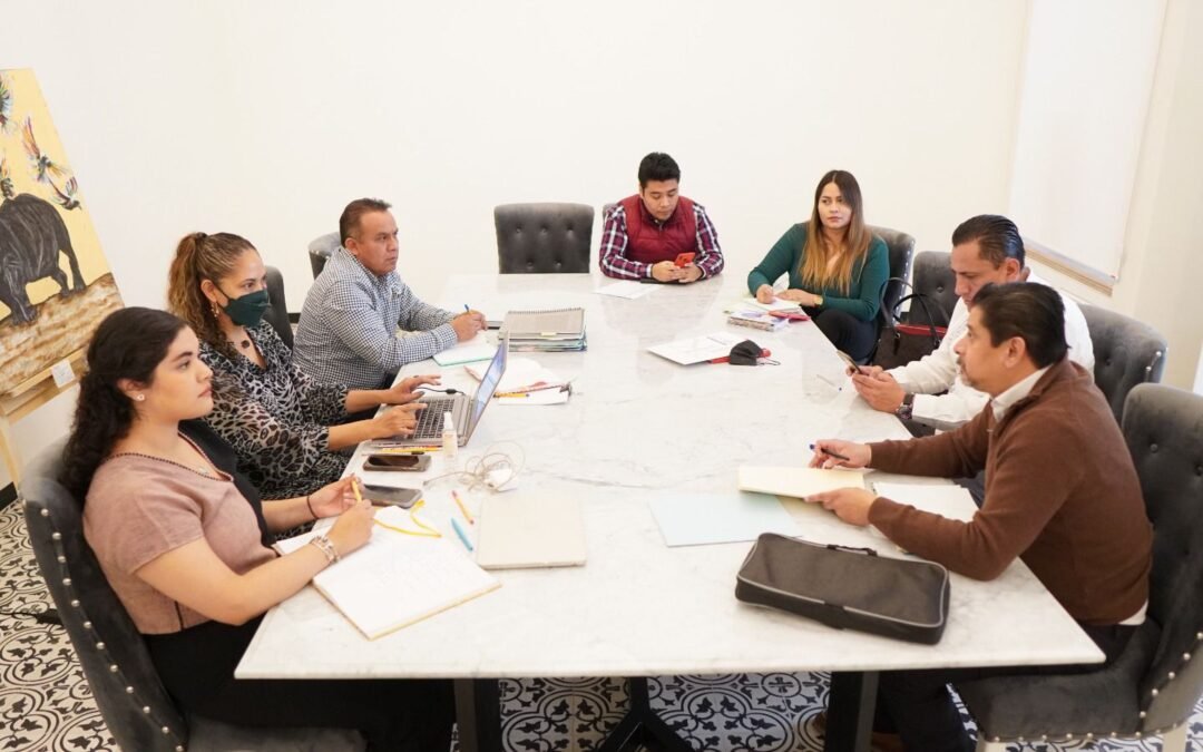 Gobierno de Oaxaca e instituciones buscan la ampliación de servicios de salud