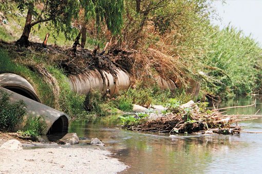 Supervisa Ceabien puntos de descargas en ríos Atoyac y Salado