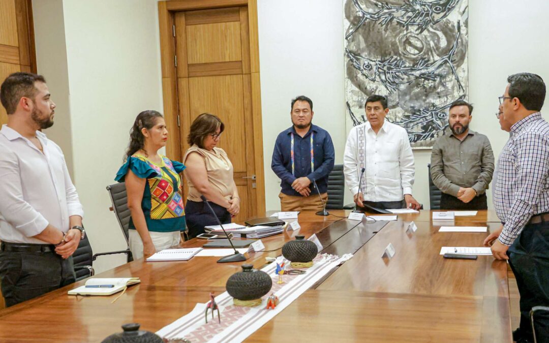 Instala Gobernador Salomón Jara Cruz Junta Directiva del IEEPO