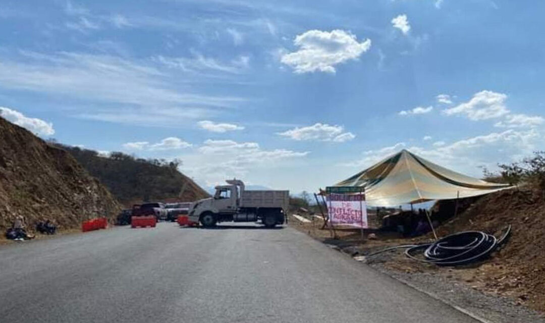 Convoca Sego a San Vicente Coatlán a levantar bloqueo en autopista Oaxaca-Puerto Escondido