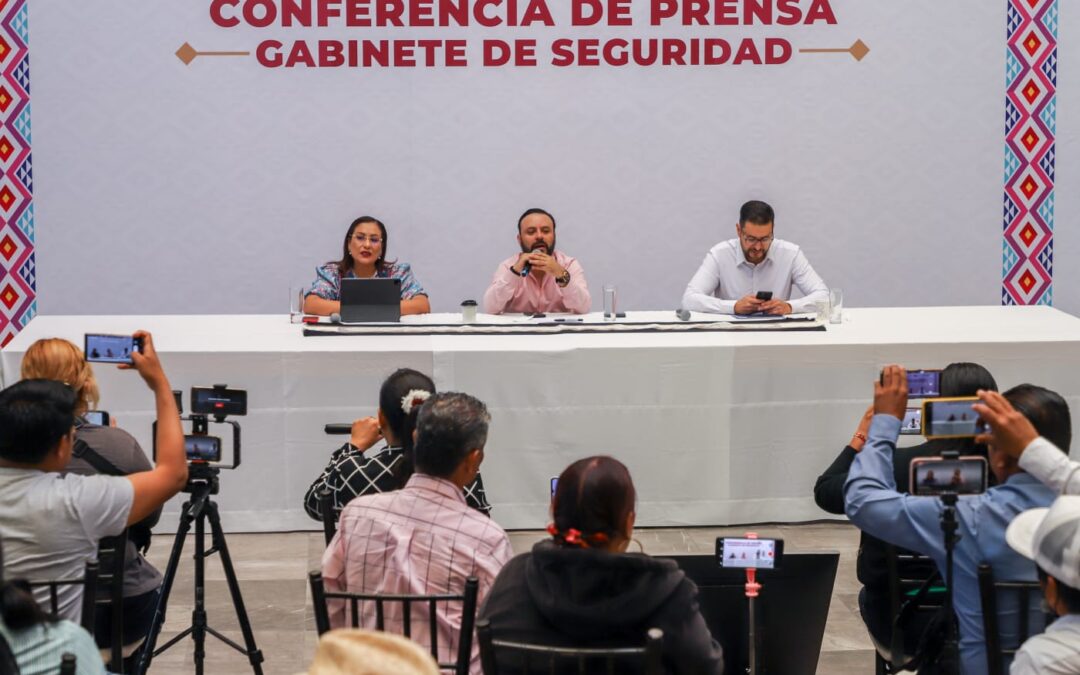 Acciones interinstitucionales para regularizar asentamientos urbanos y rurales en Huatulco