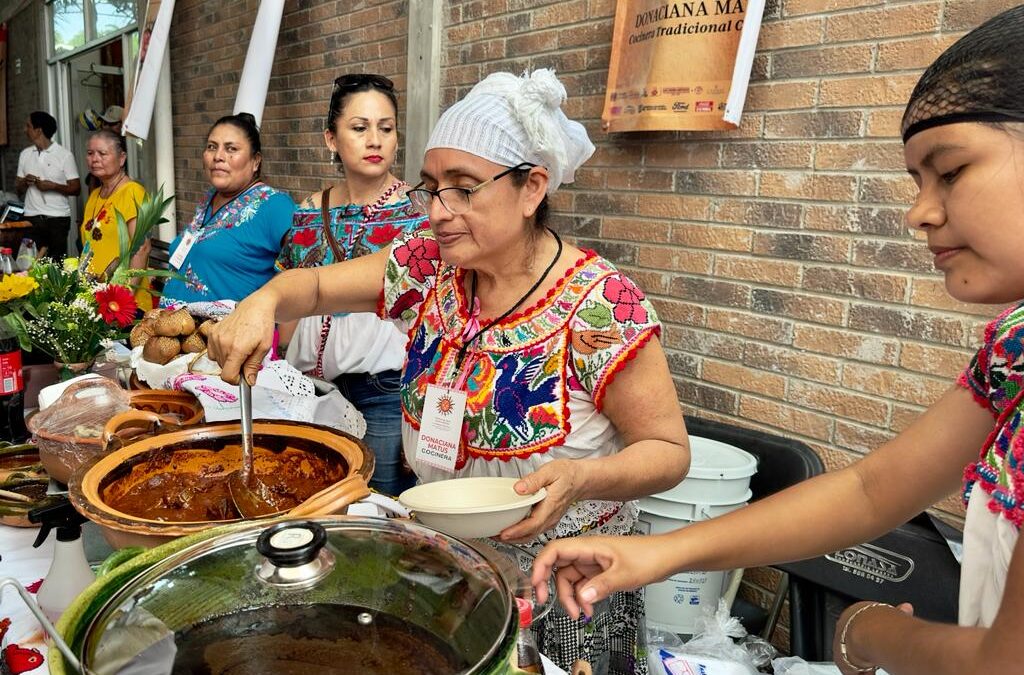 Más de 7 mil asistentes registra el Primer Festival del Mole de la Costa y Mixteca realizado en Puerto Escondido