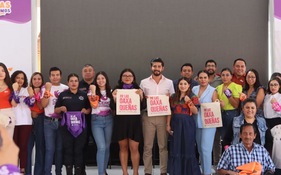 Imparten taller Identificación, Atención y Prevención de la Violencia Familiar a personal del DIF Oaxaca