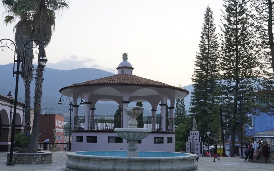 El Bello Sola de Vega y el Emprendedor Vidal Luis Sánchez García.