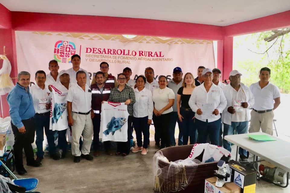 Impulsa Sefader sanidad acuícola en Santa María Jalapa del Marqués