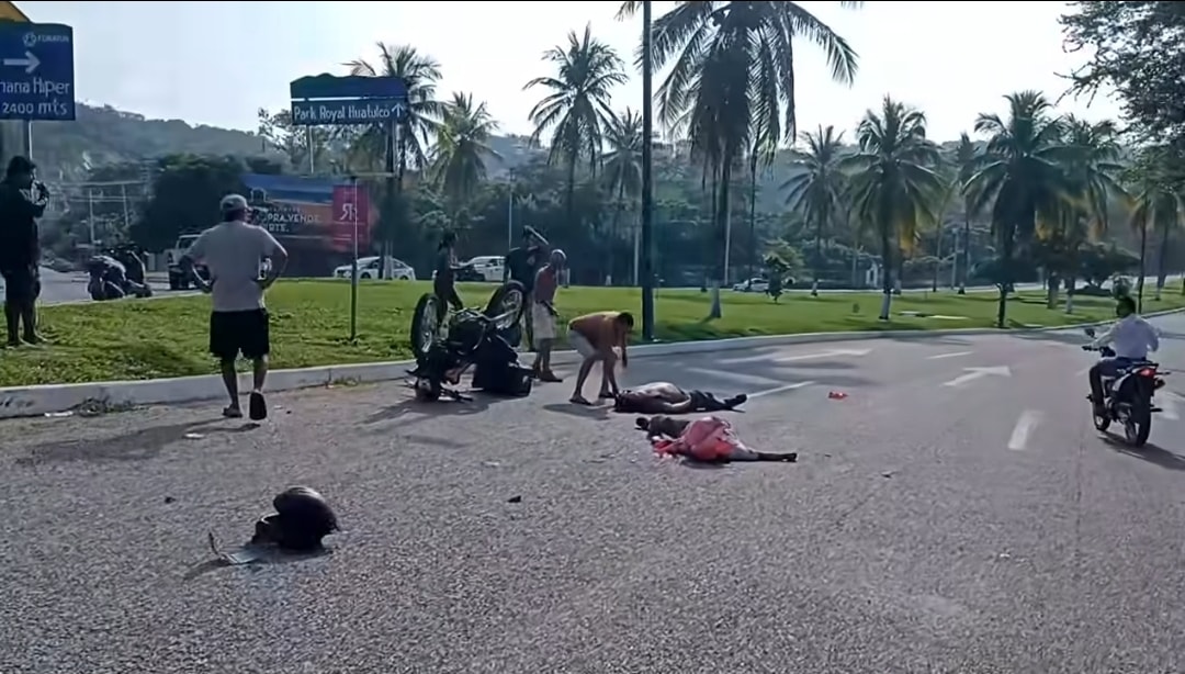 Pierde la vida dos motociclistas en Huatulco