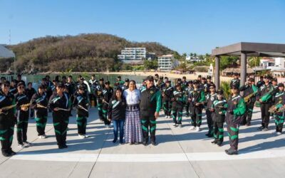 Banda de música recibe al crucero #Coral Princess a Santa Cruz #Huatulco